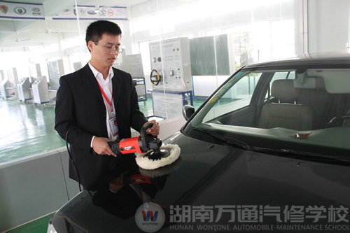 湖南万通汽车学校名师周军